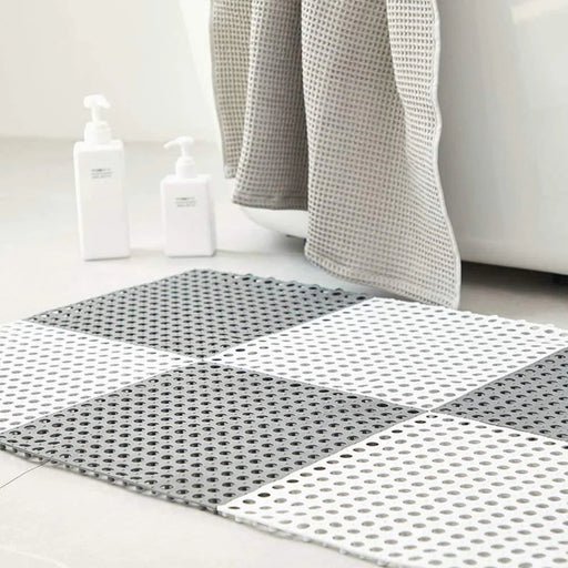 Interlocking Bathroom Mat (Set of 4)